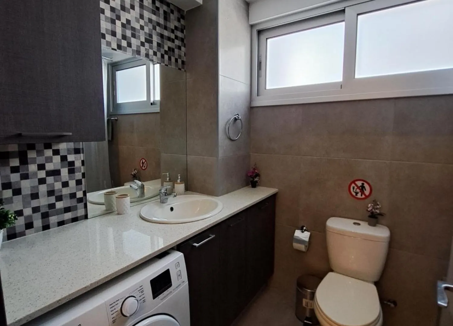 Albert'S Apartment St Lazarus 402 B - First Floor Larnaca